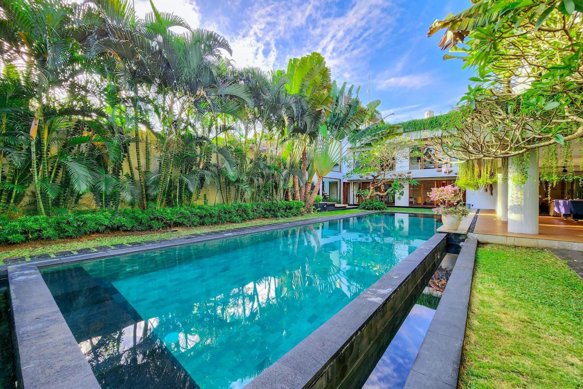 Da Vinci The By Nagisa Bali Denpasar