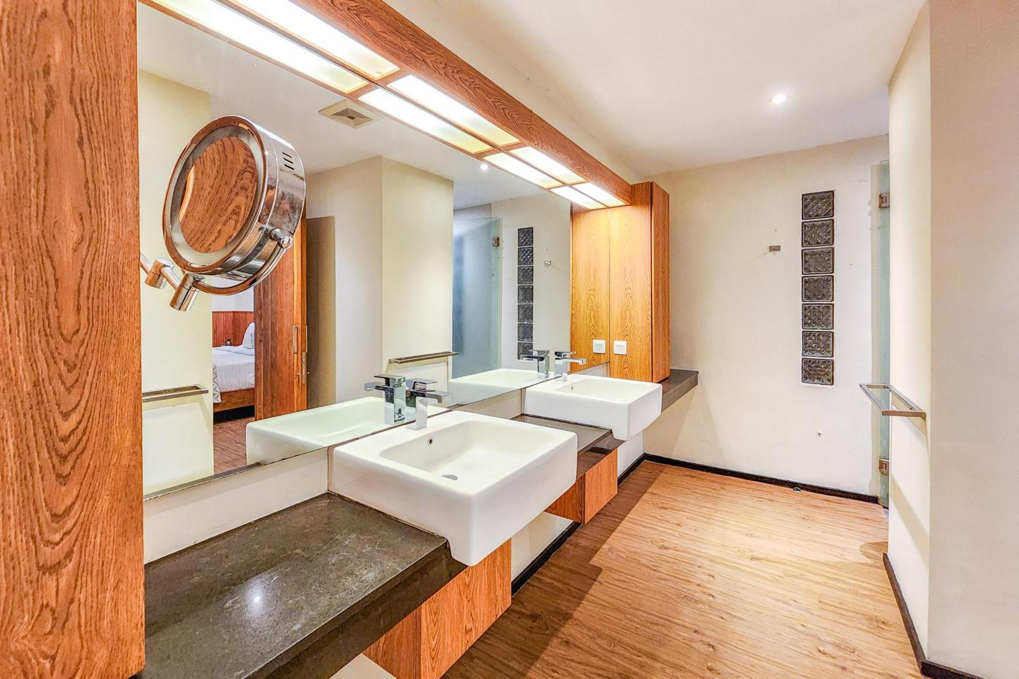 Da Vinci The By Nagisa Bali Villa